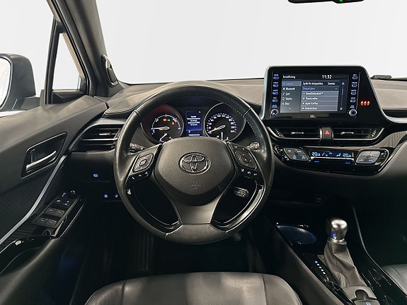 Toyota C-HR 10 of 12