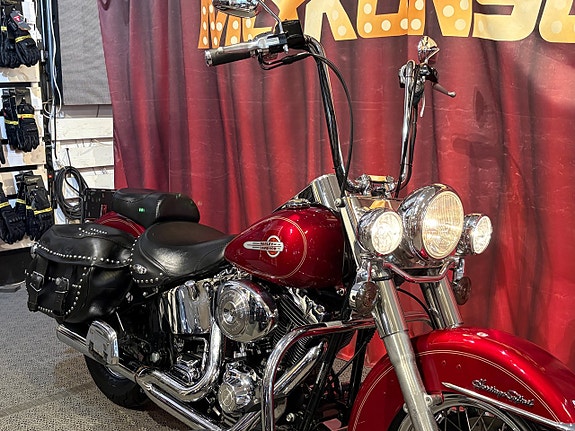 Harley-Davidson FLSTC HERITAGE CLASSIC 2 of 13