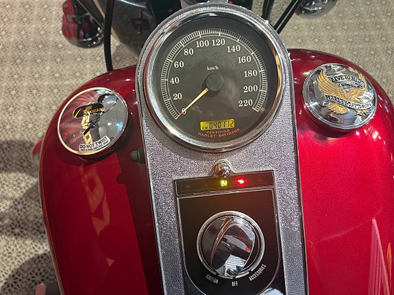 Harley-Davidson FLSTC HERITAGE CLASSIC 11 of 13