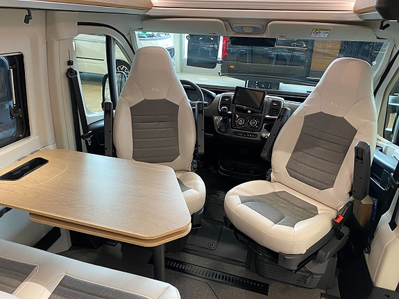Adria TWIN SELECT 640 SLB 6 of 11