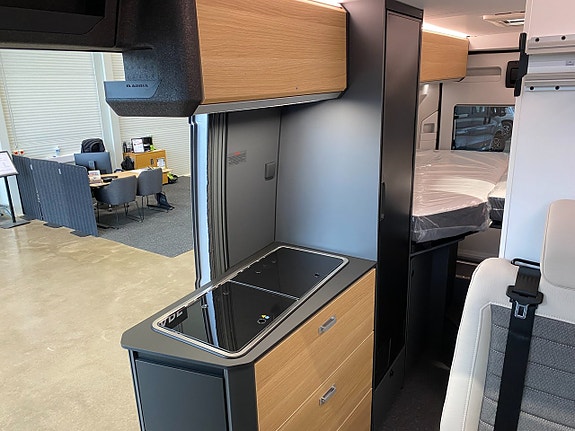 Adria TWIN SELECT 640 SLB 7 of 11