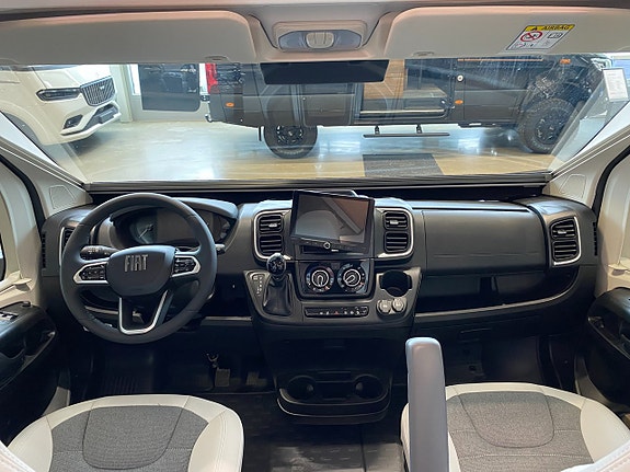Adria TWIN SELECT 640 SLB 5 of 11