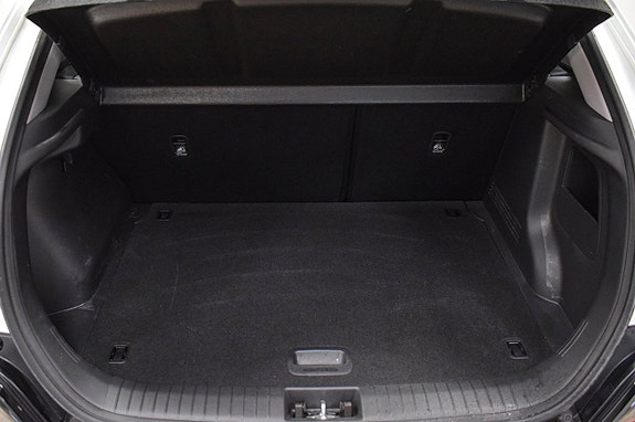 Hyundai Kona 24 of 26