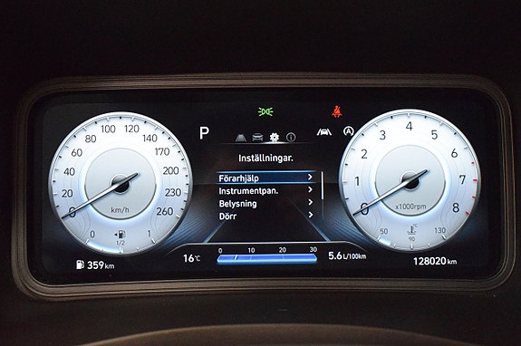 Hyundai Kona 12 of 26