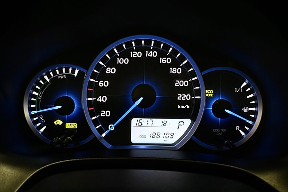 Toyota Yaris 10 of 14