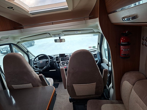 Adria Coral s 670slt 5 of 10