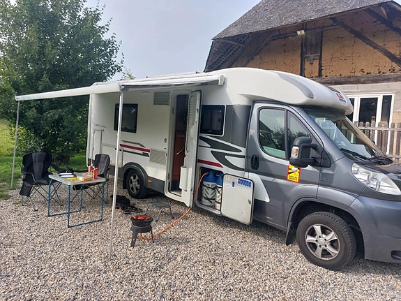 Adria Coral s 670slt 4 of 10