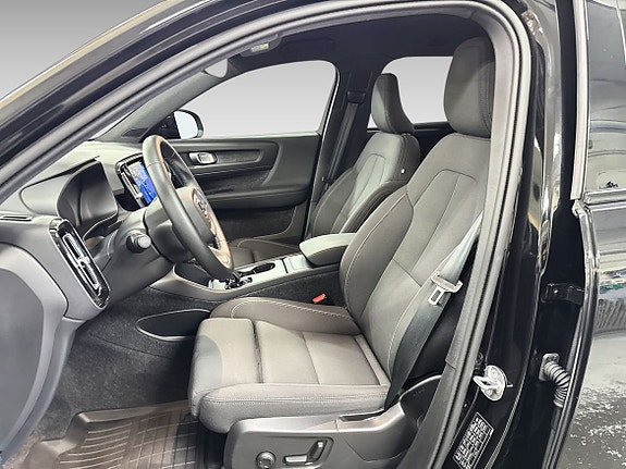 Volvo EX40 10 of 20