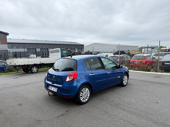 Renault Clio 6 of 9