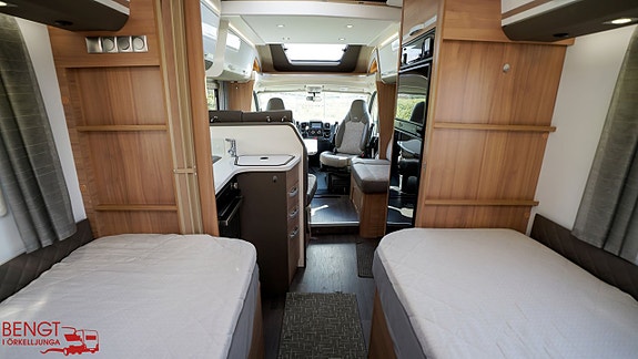 Adria MATRIX 670 SLT | Låga enkelsängar | ALDE | Automat 15 of 21