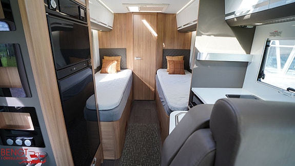 Adria MATRIX 670 SLT | Låga enkelsängar | ALDE | Automat 13 of 21