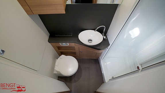 Adria MATRIX 670 SLT | Låga enkelsängar | ALDE | Automat 20 of 21