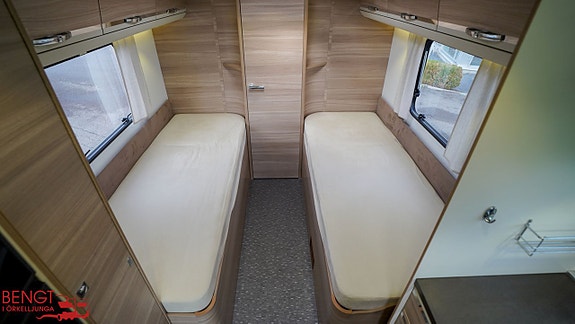 Adria Coral S 670 SLT | Låga enkelsängar 12 of 21