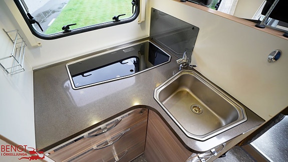 Adria Coral S 670 SLT | Låga enkelsängar 9 of 21
