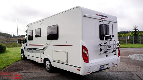 Adria Coral S 670 SLT | Låga enkelsängar 2 of 21
