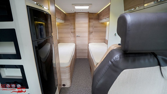 Adria Coral S 670 SLT | Låga enkelsängar 11 of 21