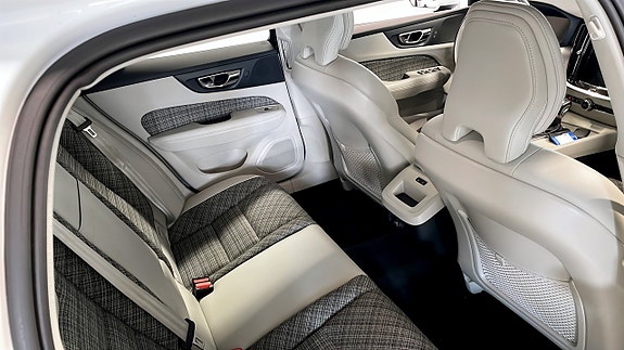 Volvo V60 5 of 9