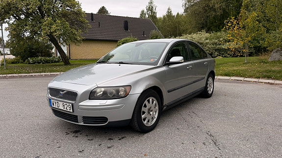 Volvo S40 3 of 8