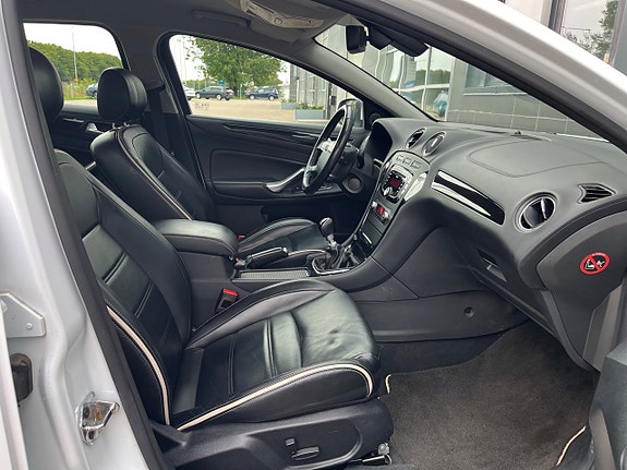 Ford Mondeo 9 of 21