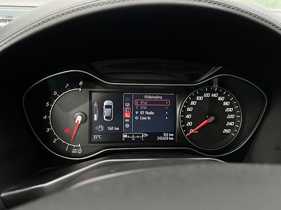 Ford Mondeo 19 of 21