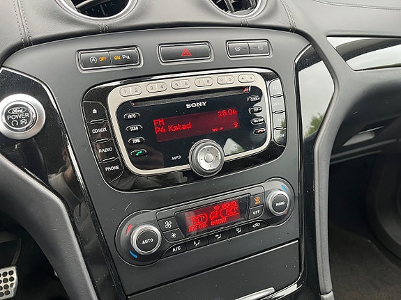 Ford Mondeo 16 of 21