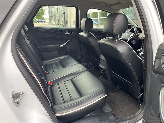 Ford Mondeo 20 of 21