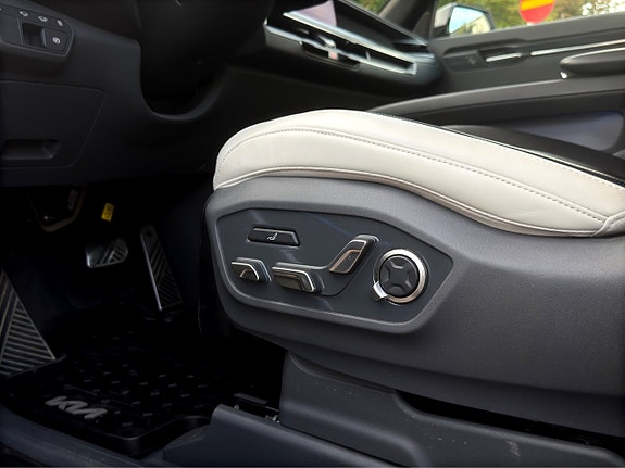 Kia EV9 13 of 23