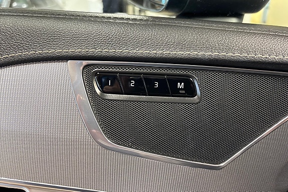 Volvo XC90 22 of 30