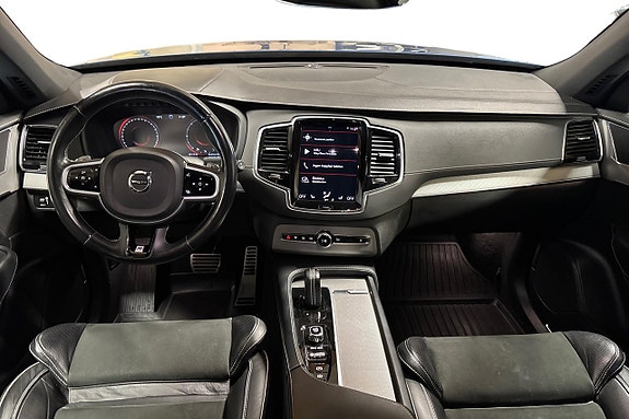 Volvo XC90 13 of 30