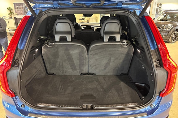 Volvo XC90 26 of 30