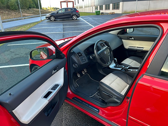Volvo S40 6 of 7