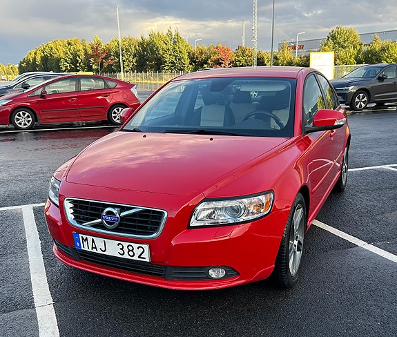 Volvo S40 3 of 7