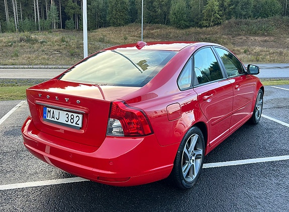 Volvo S40 5 of 7