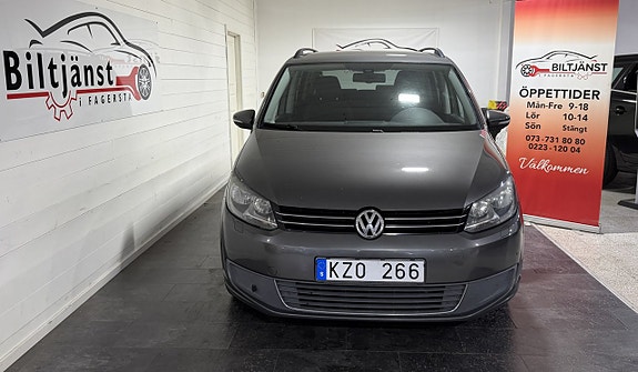 Volkswagen Touran 2 of 10