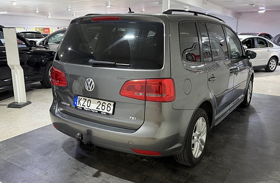 Volkswagen Touran 5 of 10