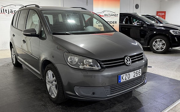 Volkswagen Touran 3 of 10