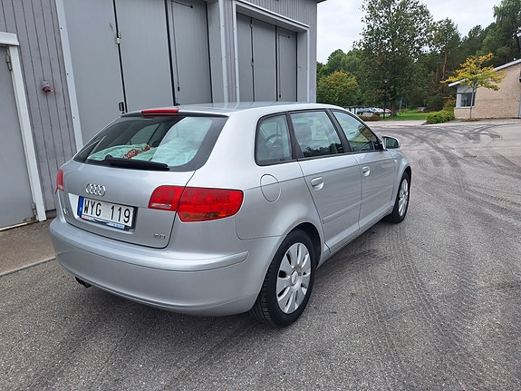 Audi A3 8 of 14