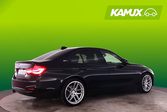 BMW 330e 2 of 21