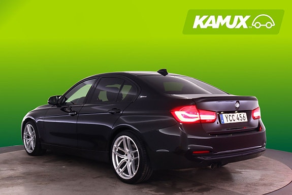 BMW 330e 5 of 21