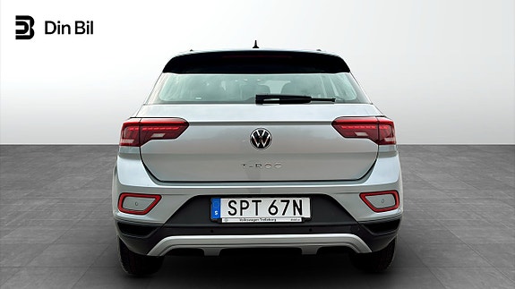 Volkswagen T-Roc 5 of 15