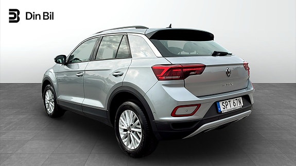 Volkswagen T-Roc 3 of 15