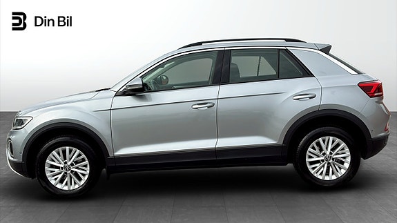 Volkswagen T-Roc 2 of 15