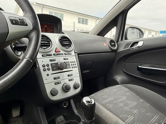 Opel Corsa 6 of 8