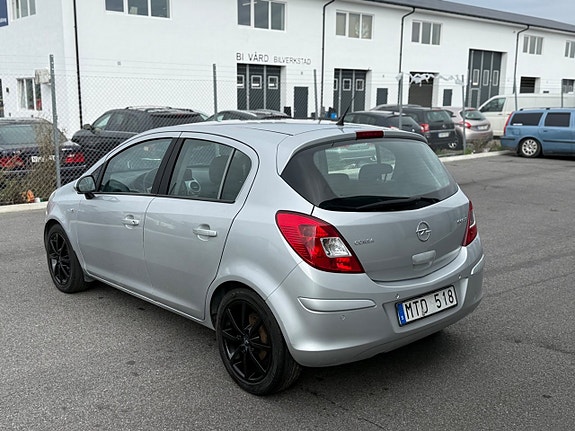 Opel Corsa 3 of 8