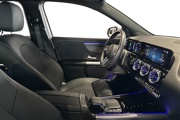 Mercedes-Benz EQA250 10 of 26