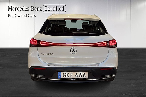 Mercedes-Benz EQA250 16 of 27