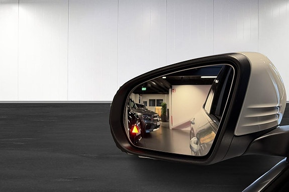 Mercedes-Benz EQA250 25 of 27