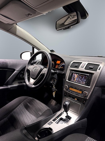 Toyota Avensis 14 of 24