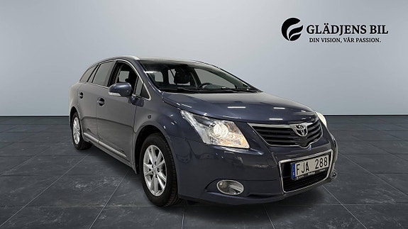 Toyota Avensis 9 of 24