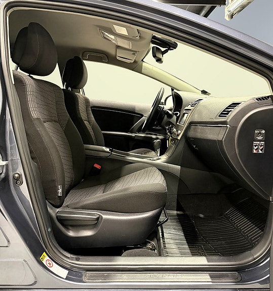 Toyota Avensis 15 of 24